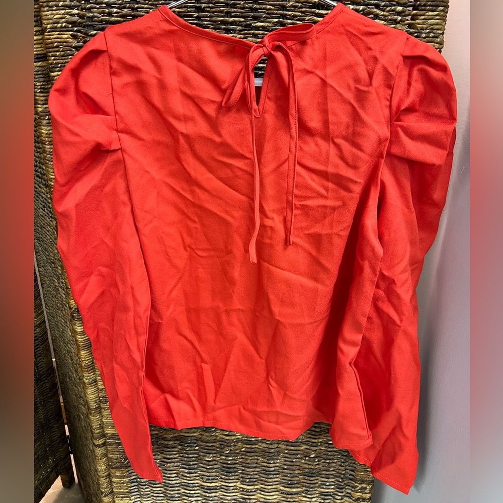SHEIN- Red Womens‎ Top with Puffy Shoulder Sleeves- Polyester, Pre-Owned - Picture 2 of 4
